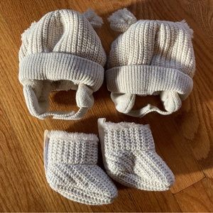 Baby Gap Beanies and Booties